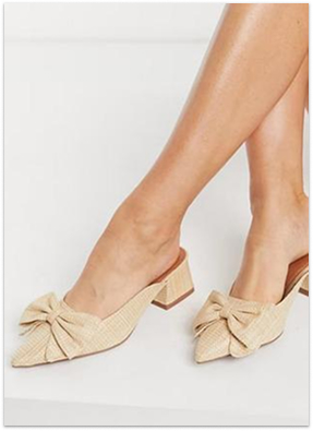 Шльопанці на підборах з гострим носом